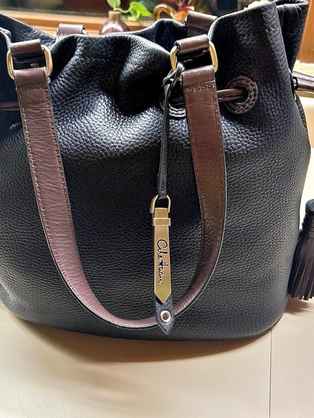 Vintage Cole Haan Black Brown Pebbled Leather Tassel Drawstring Bucket Bag Purse